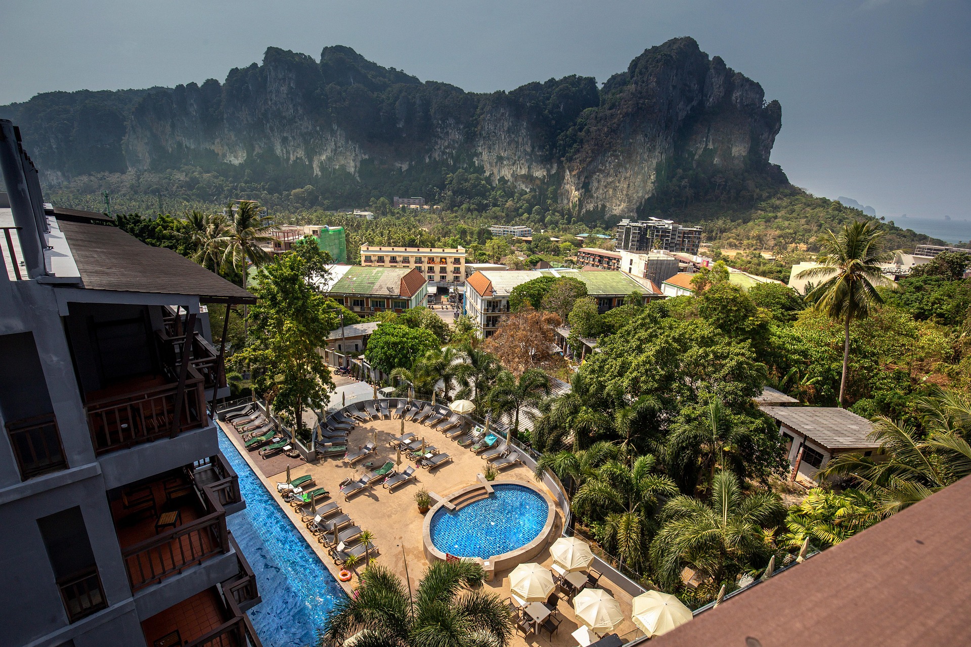 erik karits thailand 6811029 1920