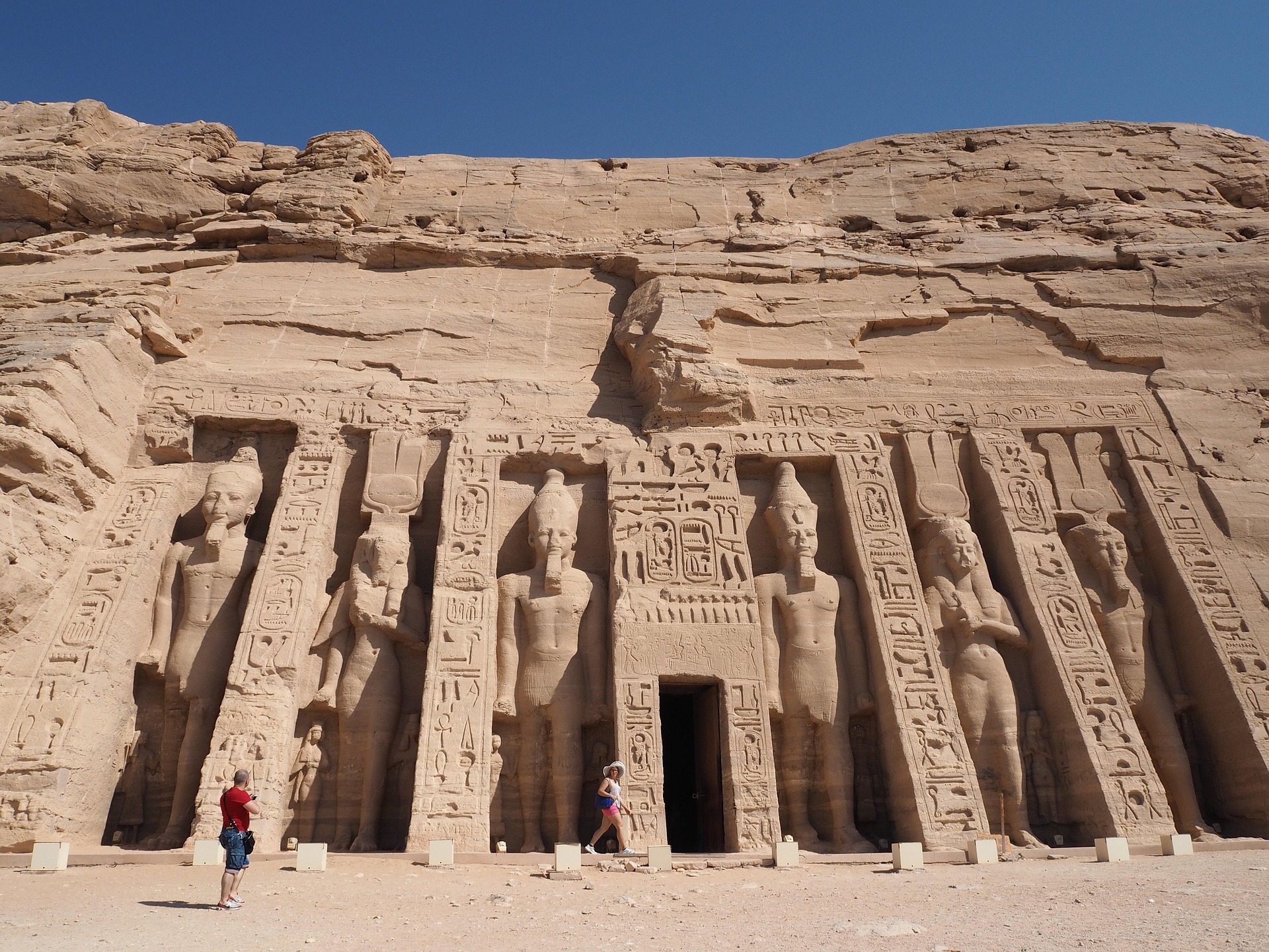 la pet abu simbel temple 2703666 1920