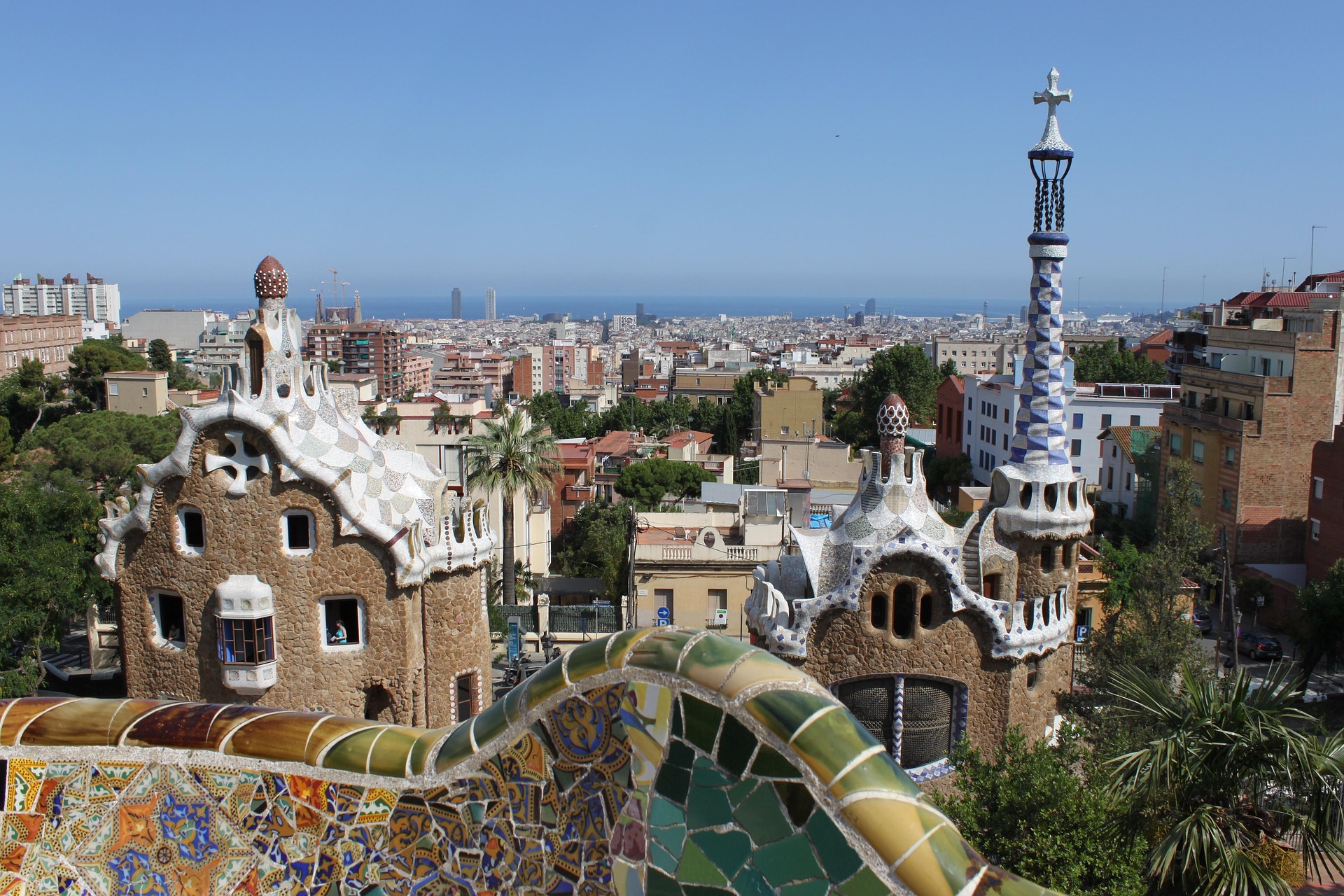 travelkr parc guell 332390 1920